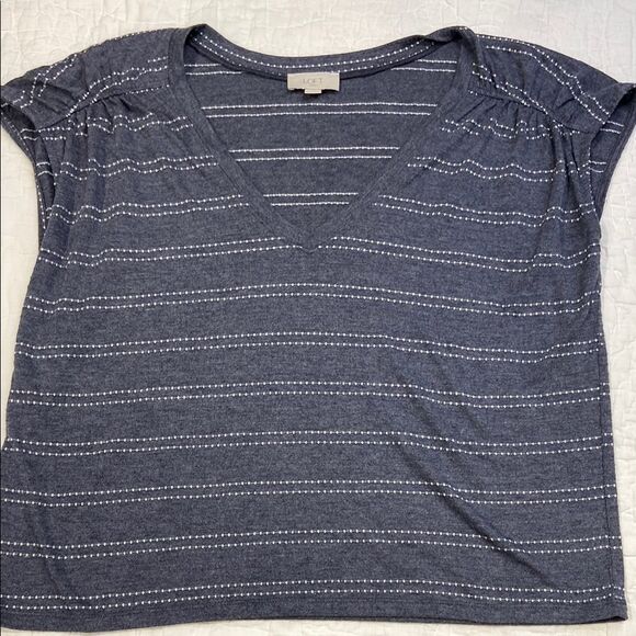 LOFT Gray and White Cap Sleeve Boxy Tee with Polka Dot striping size Medium - Picture 1 of 7